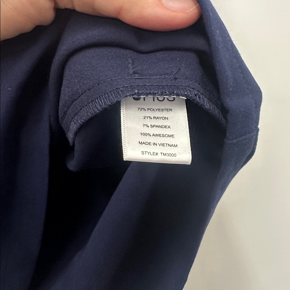 Figs Blue Technical Collection Scrub Top SZ L - Picture 4 of 5